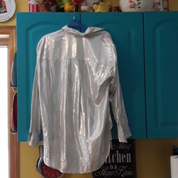 🩶 Vintage 80s Liquid Silver Metallic Blouse Hi Lo Bohemian Gypsy - Picture 3 of 15